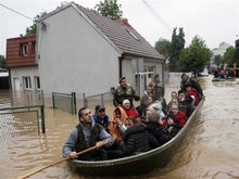 Наводнение на Балканах унесло жизни уже более 40 человек 