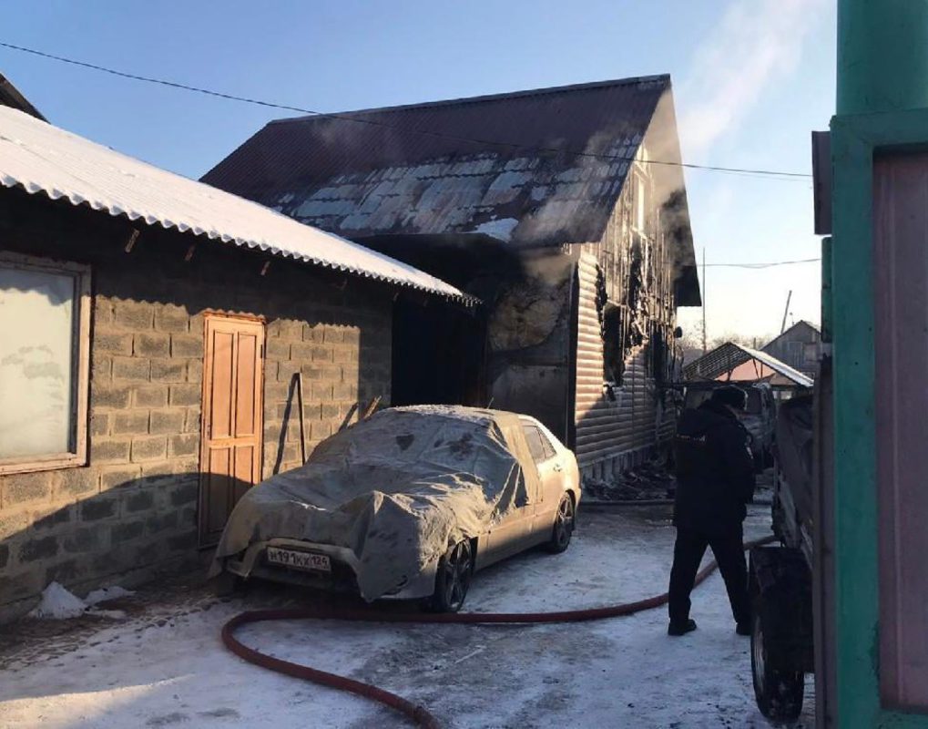 На пожаре в частном доме в Красноярском крае погиб маленький ребенок